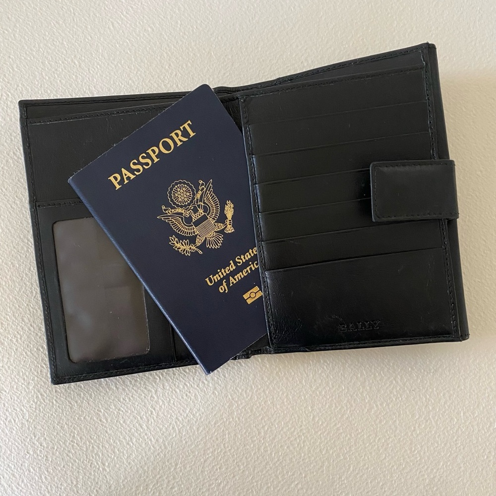 Vintage Bally Black Leather bifold wallet - Picture 12 of 15